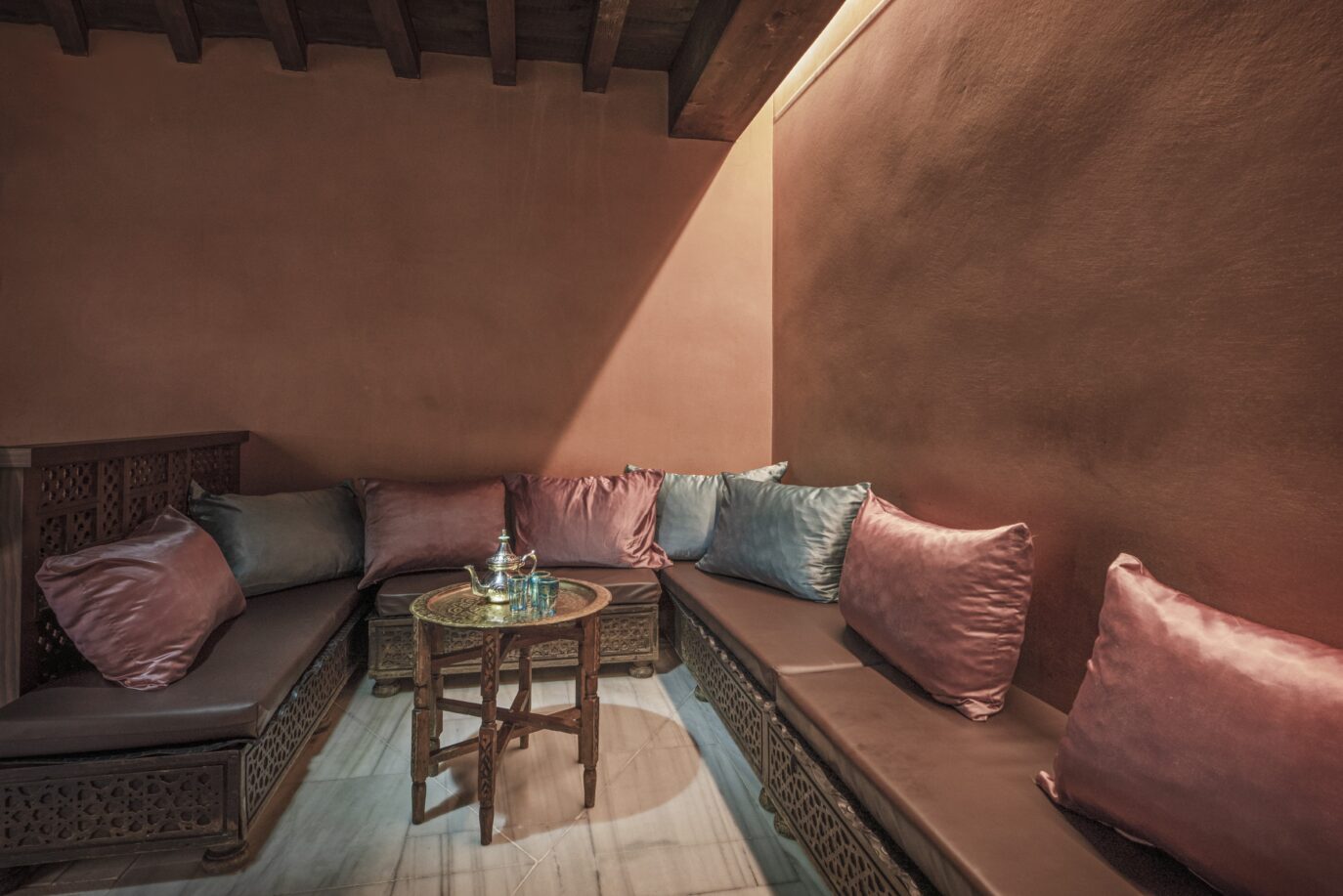 cheap Moroccan lounge