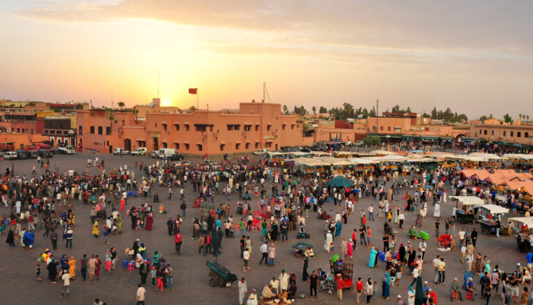 Jemaa el-Fnaa: Das pulsierende Herz von Marrakesch